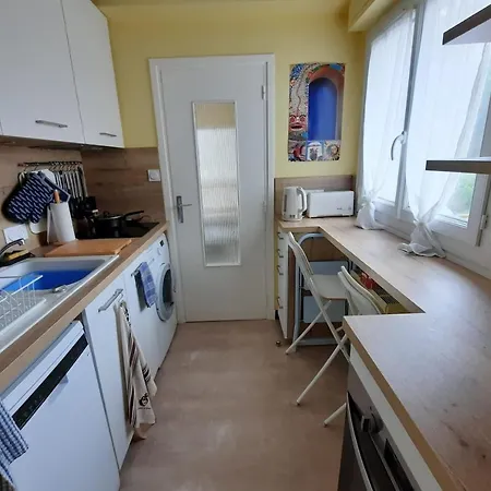 42m Overlooking The Pine Forest And Near The Sea *