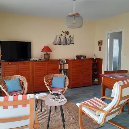 42m Overlooking The Pine Forest And Near The Sea Apartamento *
