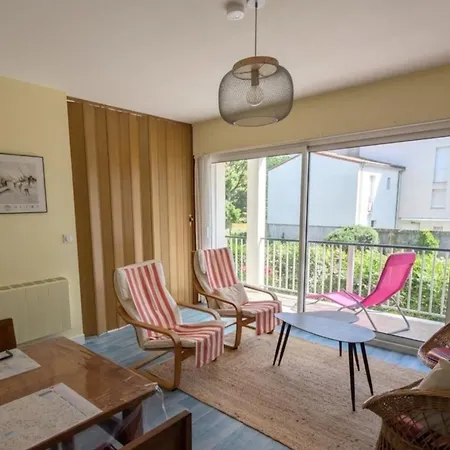 42m Overlooking The Pine Forest And Near The Sea Apartamento *